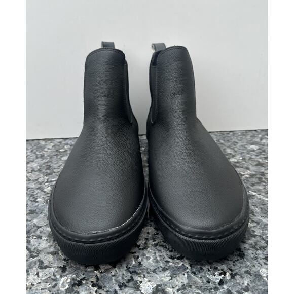 Globe Men\'s Dover II Skate Shoes Slip On All Black Two-tone Sole US size 11